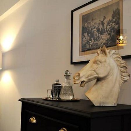 Ferienwohnung Aristocraticon Athen Exterior foto